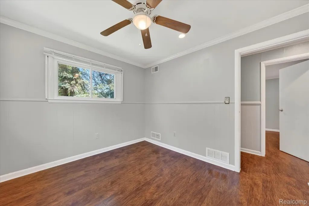 401 W Liberty Street South Lyon City MI 48178
