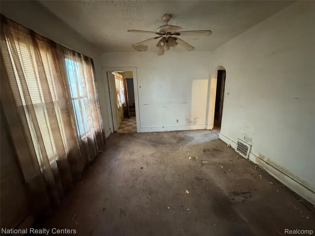 8127 E Hildale Street Detroit City MI 48234