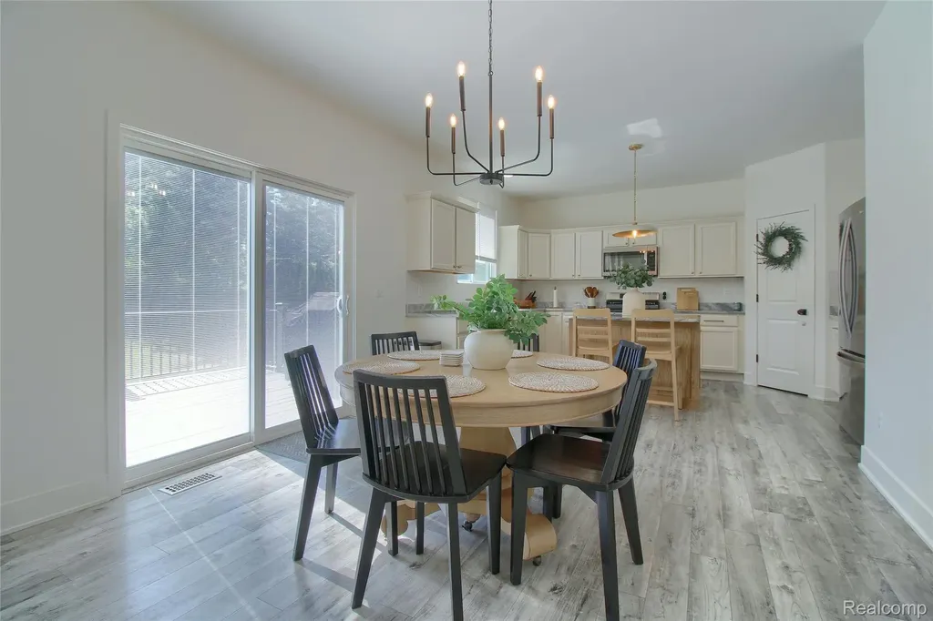 30932 Asbury Hill Drive Lyon Charter Township MI 48165