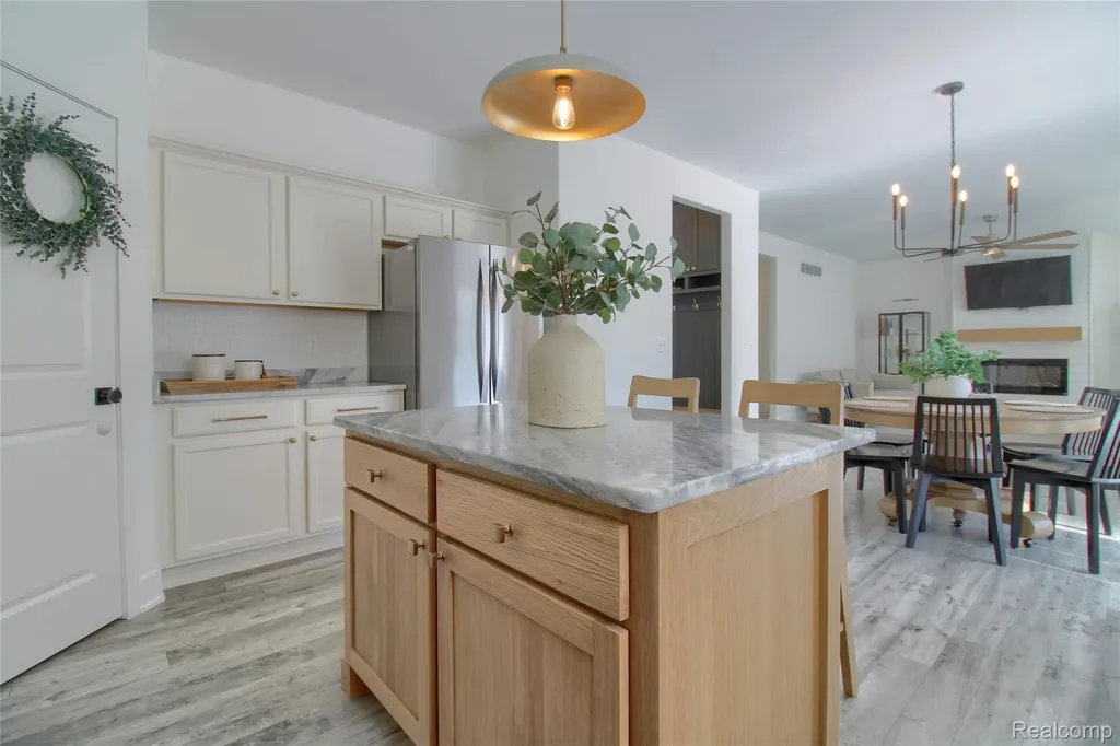 30932 Asbury Hill Drive Lyon Charter Township MI 48165