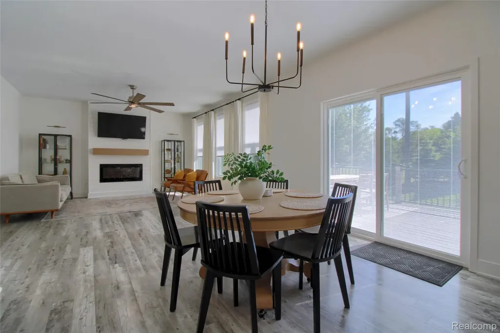 30932 Asbury Hill Drive Lyon Charter Township MI 48165