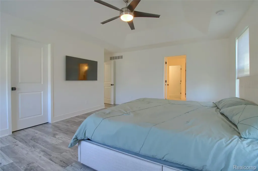 30932 Asbury Hill Drive Lyon Charter Township MI 48165