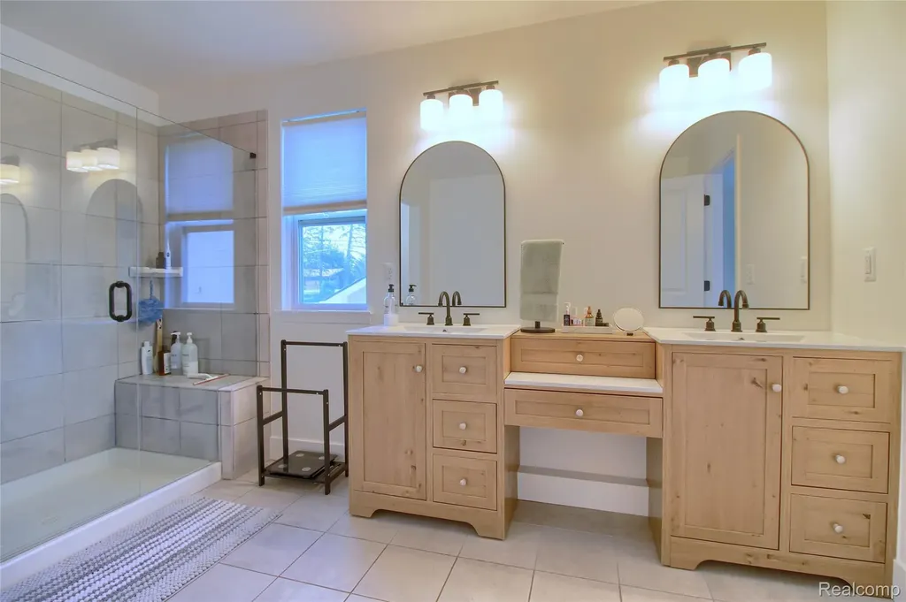 30932 Asbury Hill Drive Lyon Charter Township MI 48165