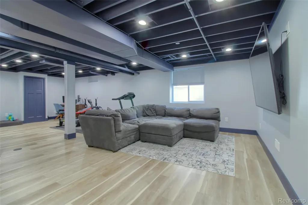 30932 Asbury Hill Drive Lyon Charter Township MI 48165