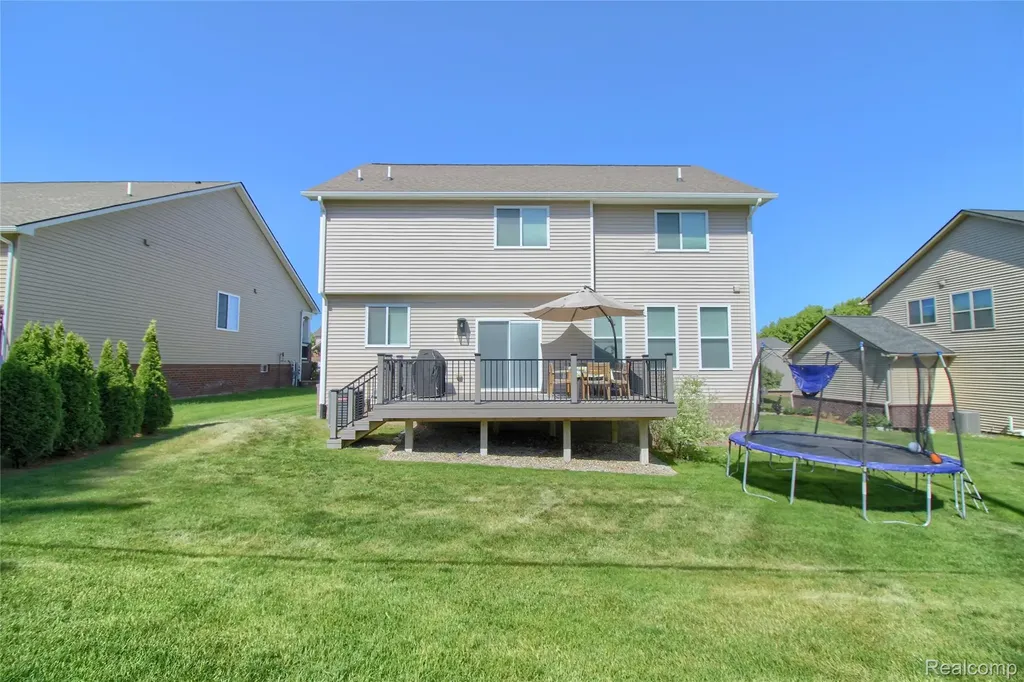 30932 Asbury Hill Drive Lyon Charter Township MI 48165