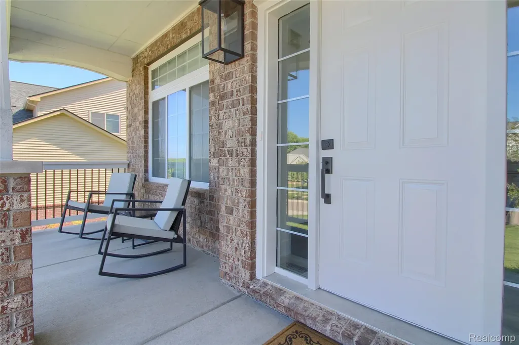 30932 Asbury Hill Drive Lyon Charter Township MI 48165