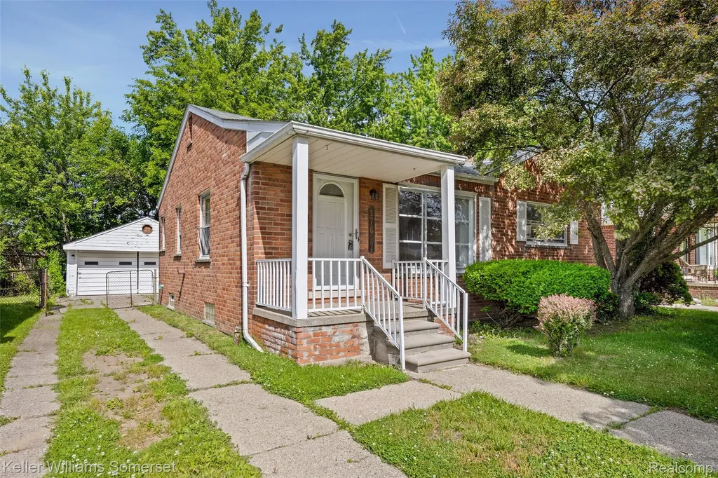 17697 Olympia Redford Charter Township MI 48240