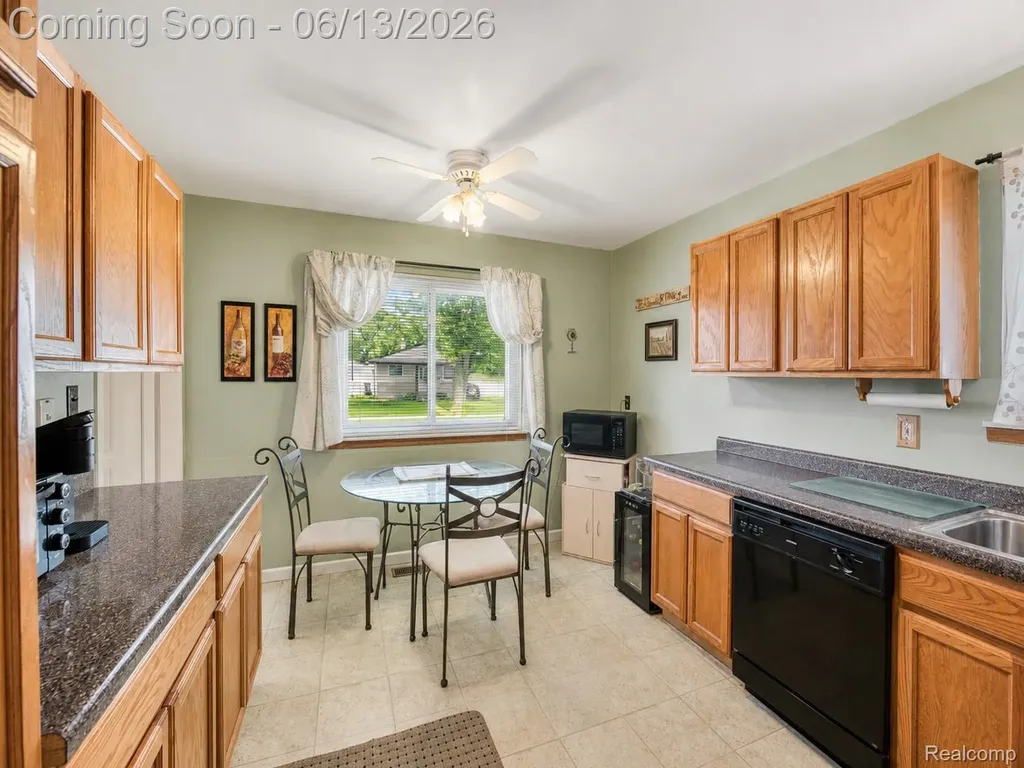 23012 Allor Street St. Clair Shores City MI 48082