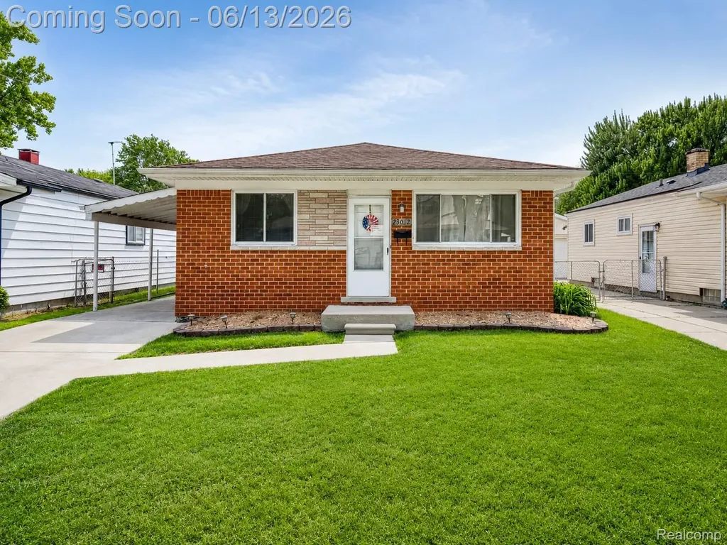 23012 Allor Street St. Clair Shores City MI 48082