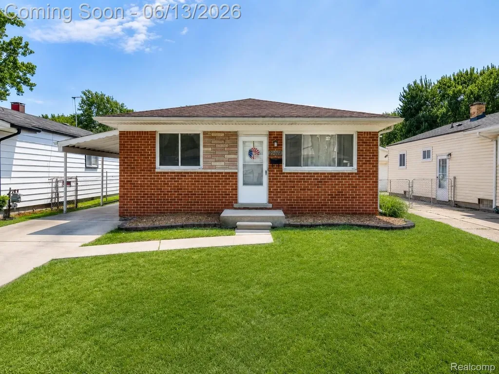 23012 Allor Street St. Clair Shores City MI 48082