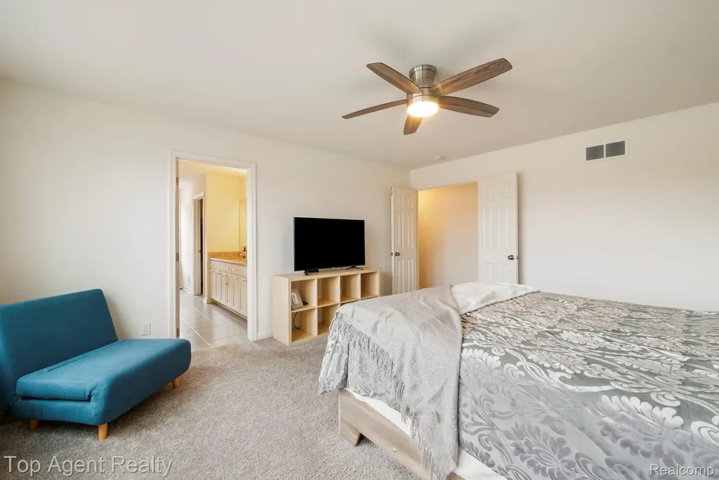 63770 Dequindre Road Washington Township MI 48095