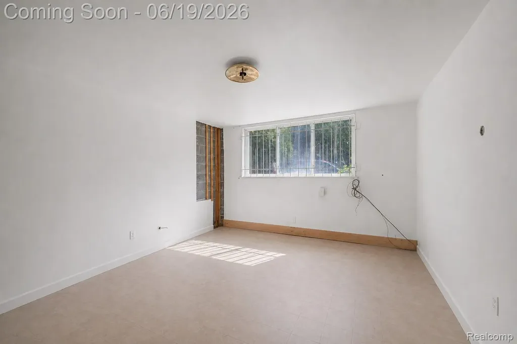 14440 Frankfort Street Detroit City MI 48224