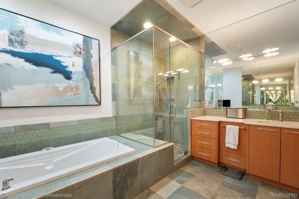 801 W Ann Arbor Trail Plymouth City MI 48170