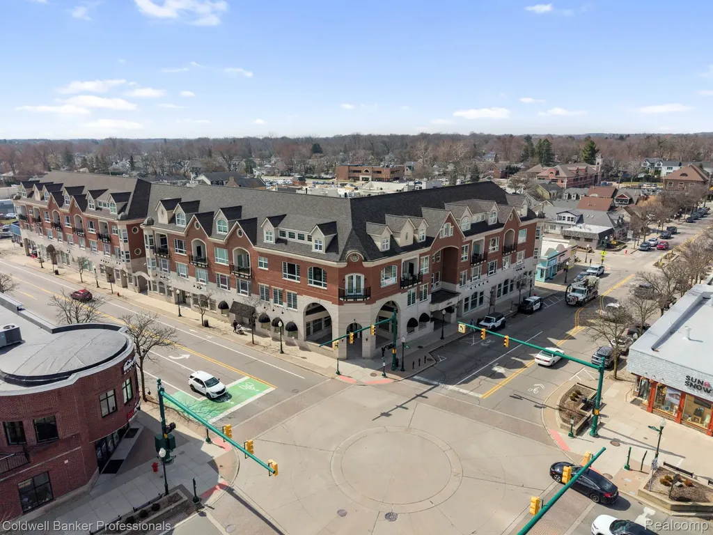 801 W Ann Arbor Trail Plymouth City MI 48170