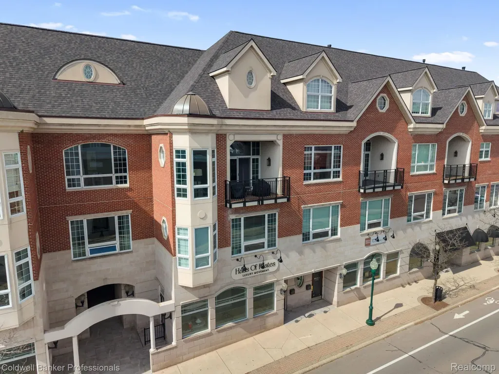 801 W Ann Arbor Trail Plymouth City MI 48170