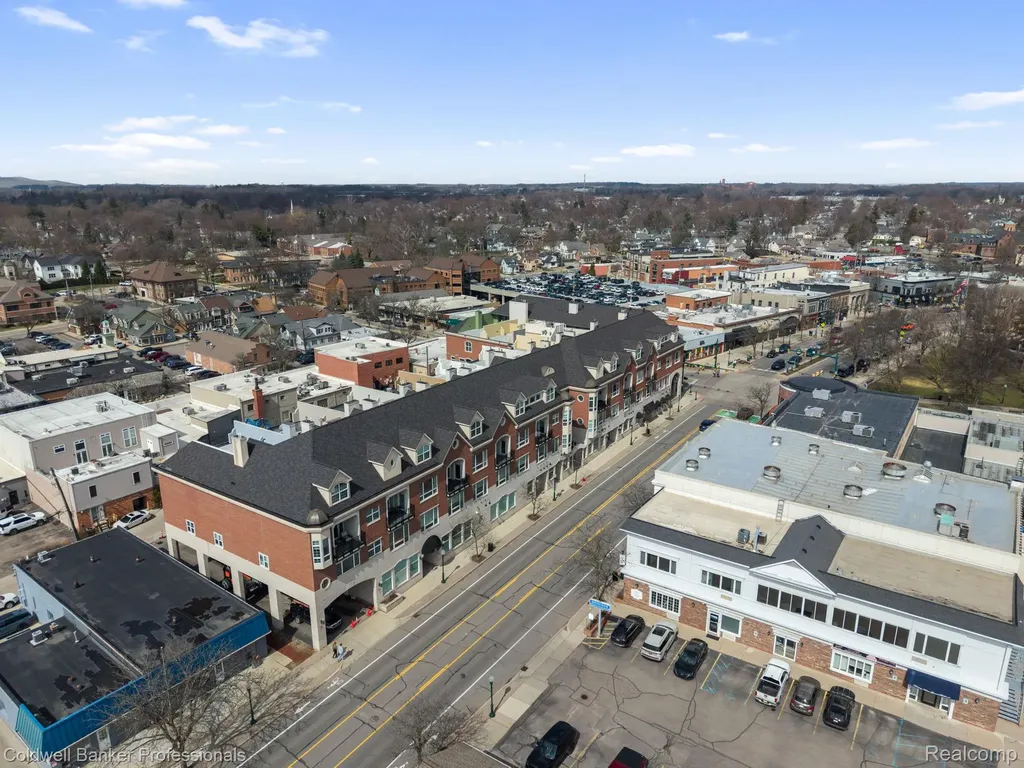 801 W Ann Arbor Trail Plymouth City MI 48170