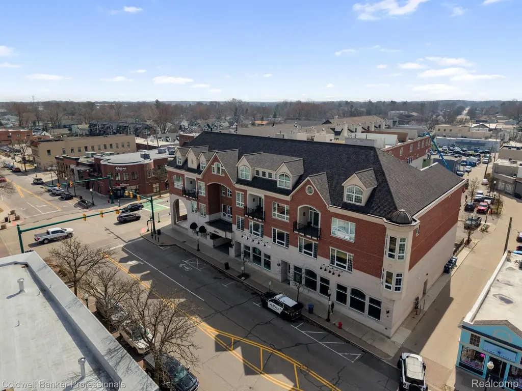 801 W Ann Arbor Trail Plymouth City MI 48170