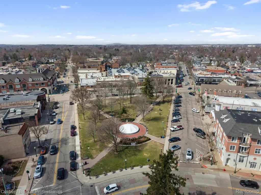801 W Ann Arbor Trail Plymouth City MI 48170