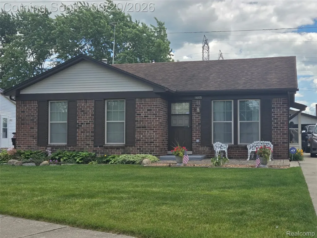 19055 Hyde Park Drive Woodhaven City MI 48183