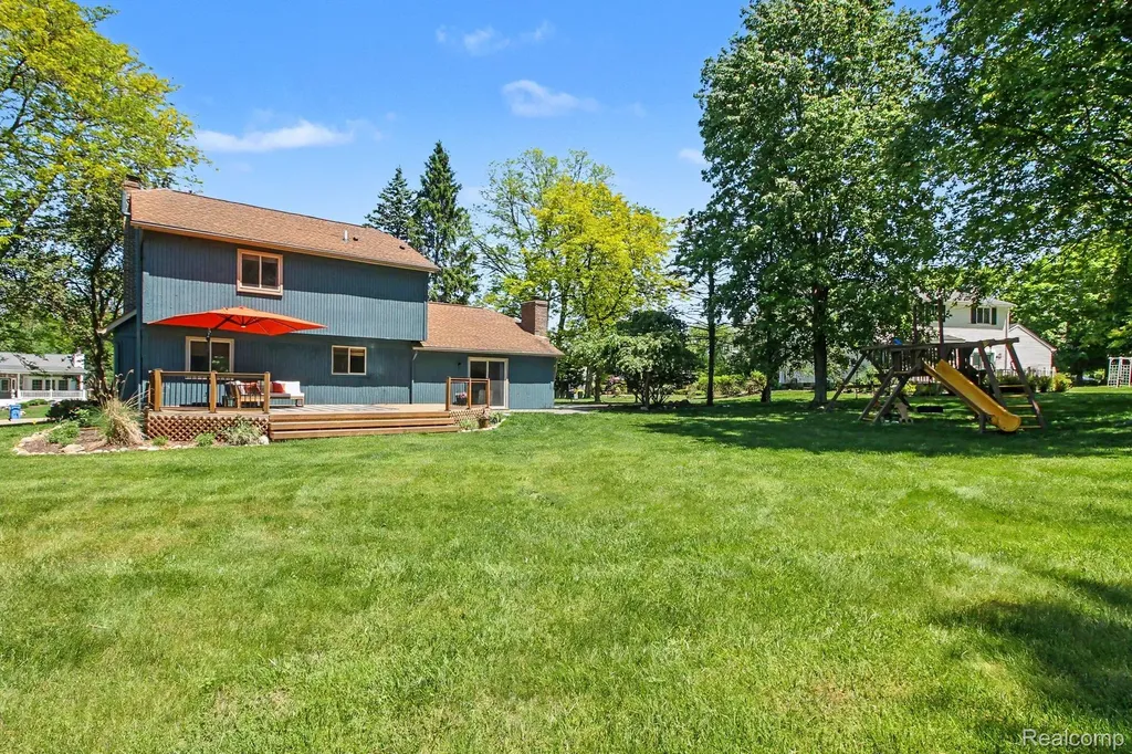 6480 Grand Circle Drive Genoa Township MI 48116
