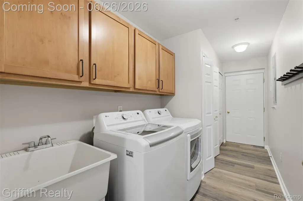 4271 Deeside Drive Brighton City MI 48116