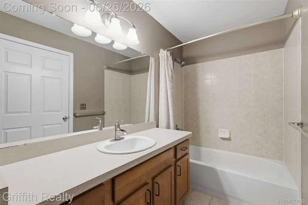 4271 Deeside Drive Brighton City MI 48116