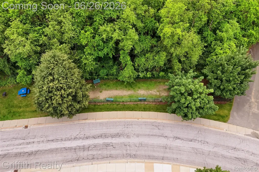 4271 Deeside Drive Brighton City MI 48116