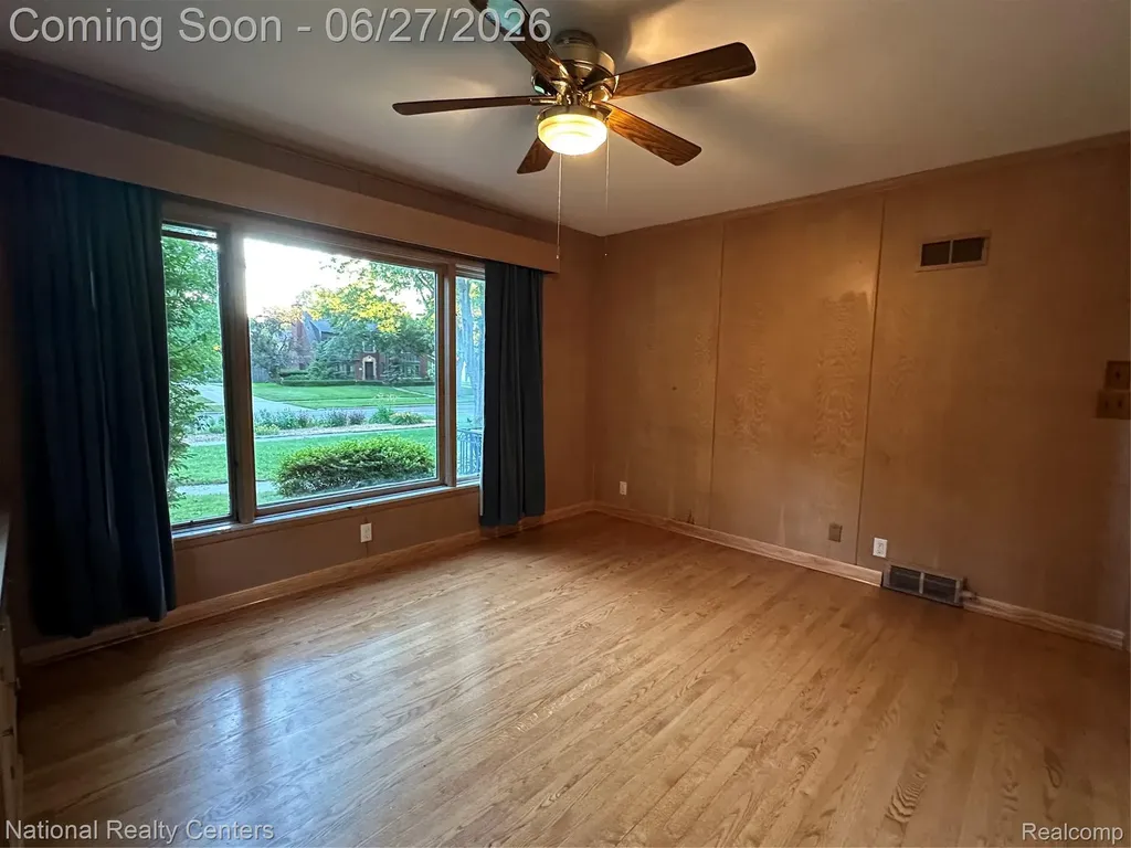 821 Pemberton Road Grosse Pointe Park City MI 48230