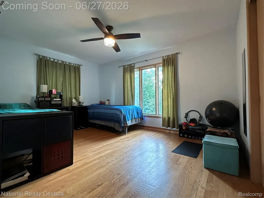 821 Pemberton Road Grosse Pointe Park City MI 48230