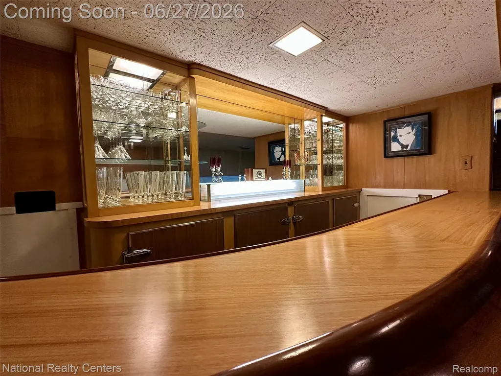 821 Pemberton Road Grosse Pointe Park City MI 48230