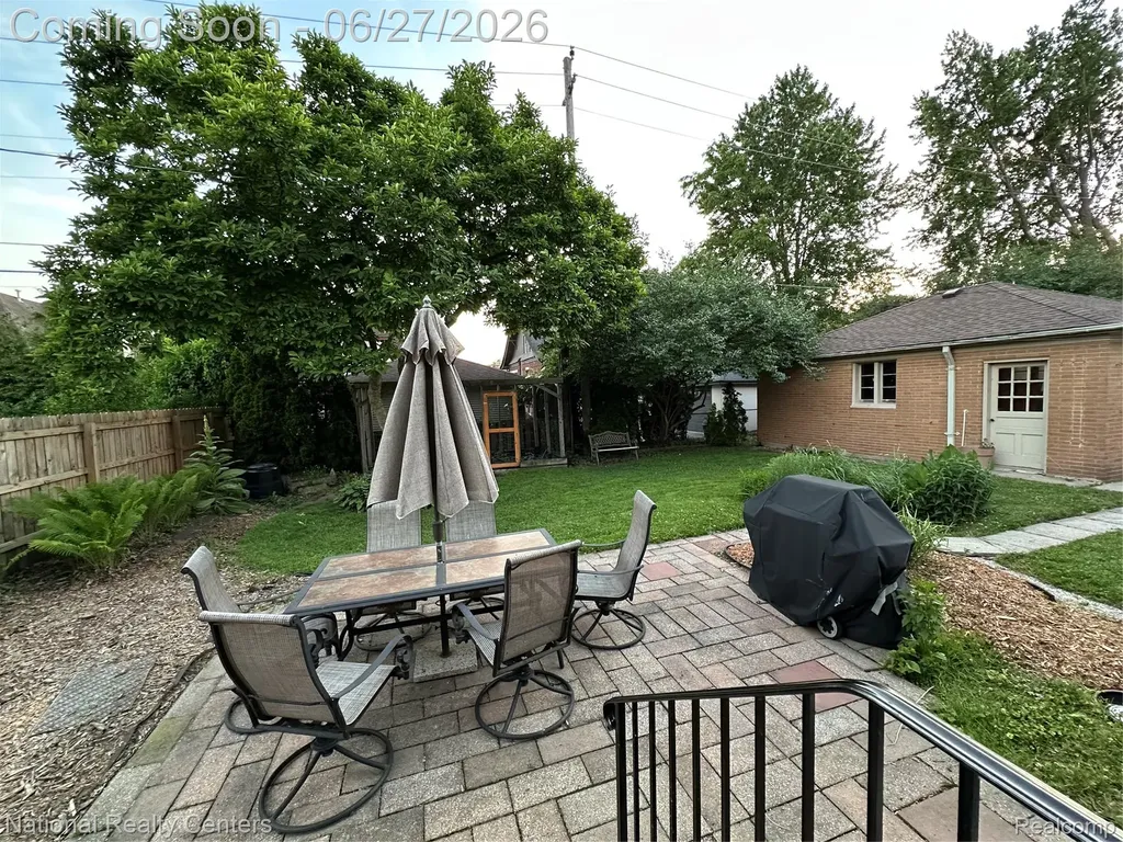821 Pemberton Road Grosse Pointe Park City MI 48230
