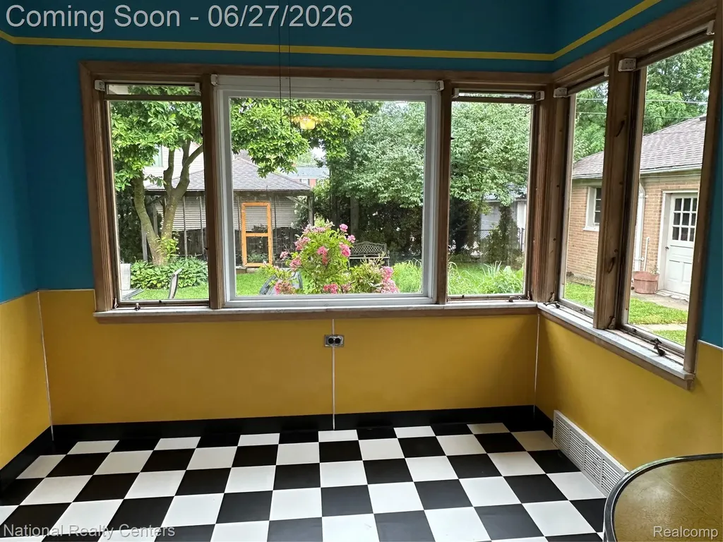 821 Pemberton Road Grosse Pointe Park City MI 48230