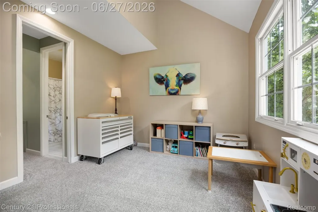 8928 Wild Iris Court Springfield Charter Township MI 48350