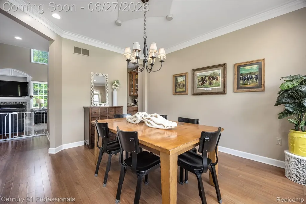 8928 Wild Iris Court Springfield Charter Township MI 48350