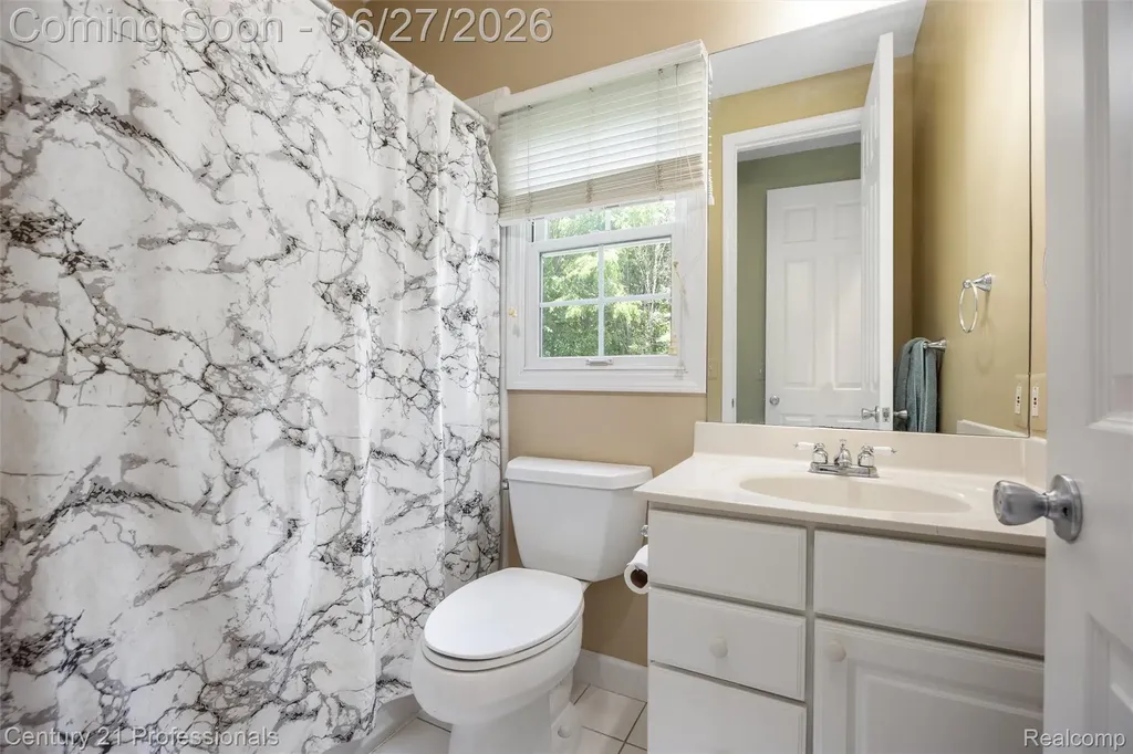 8928 Wild Iris Court Springfield Charter Township MI 48350