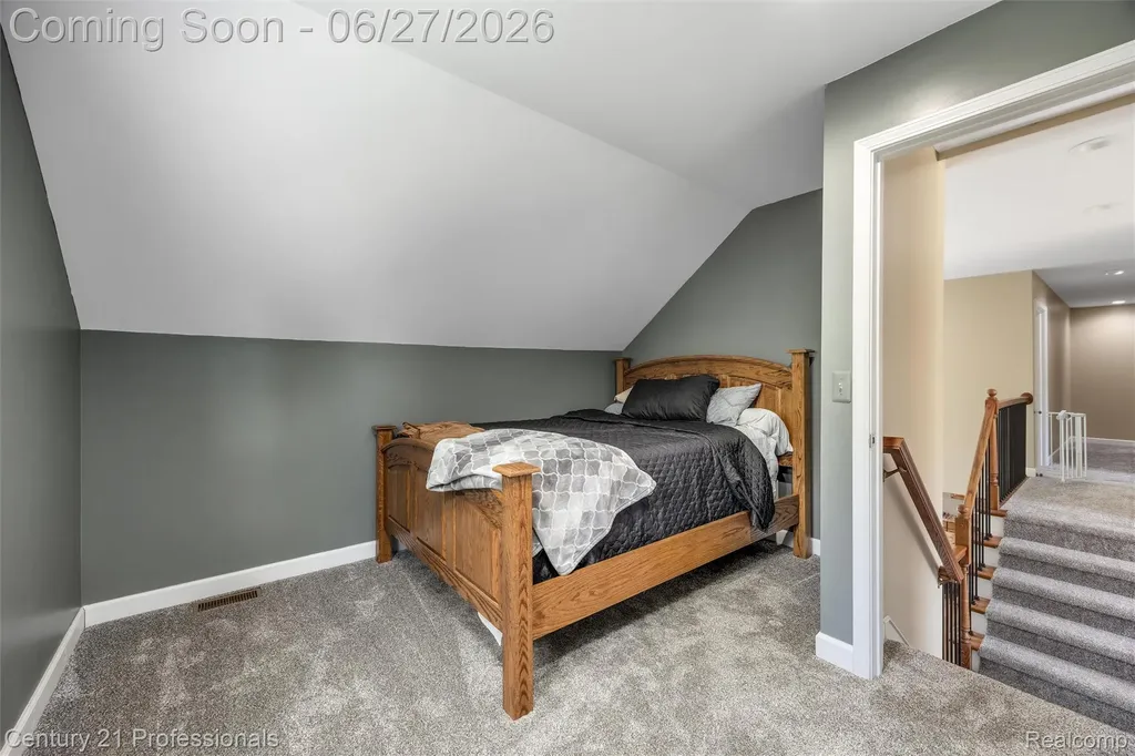 8928 Wild Iris Court Springfield Charter Township MI 48350