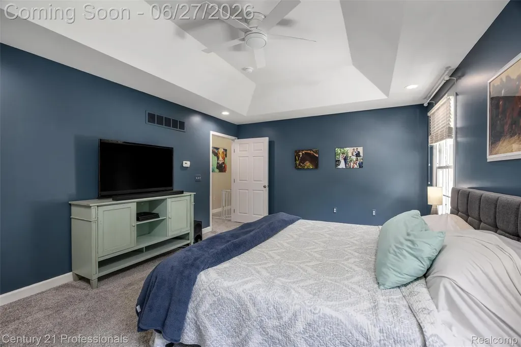 8928 Wild Iris Court Springfield Charter Township MI 48350