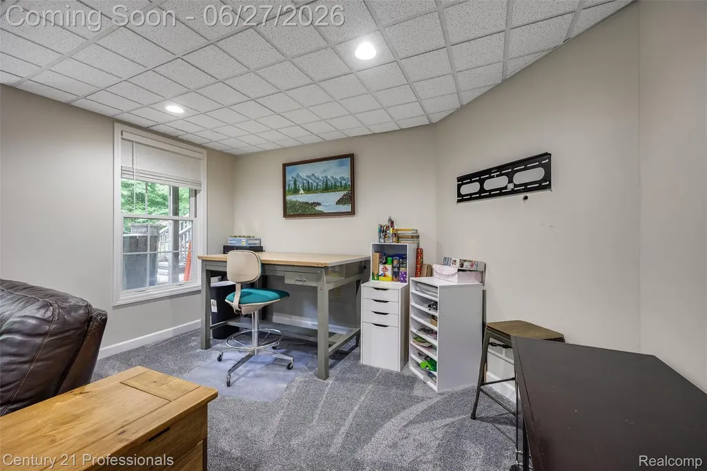 8928 Wild Iris Court Springfield Charter Township MI 48350