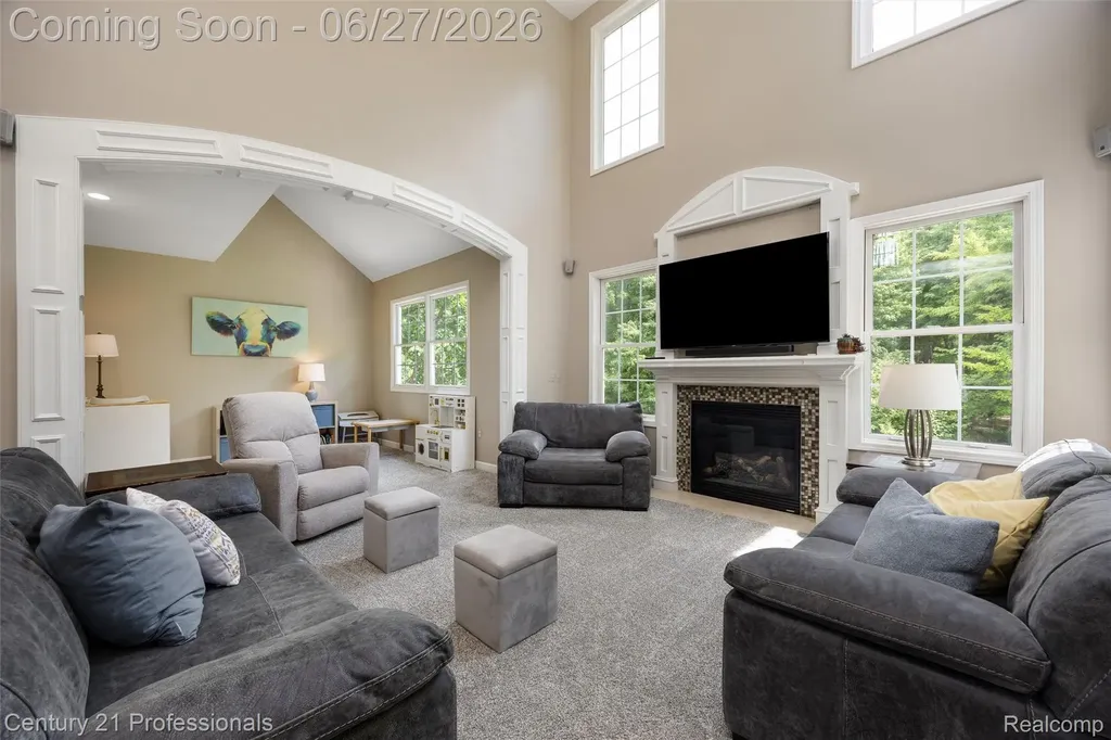 8928 Wild Iris Court Springfield Charter Township MI 48350