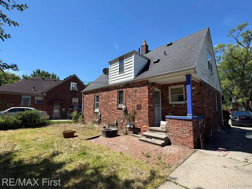 6334 Hereford Street Detroit City MI 48224