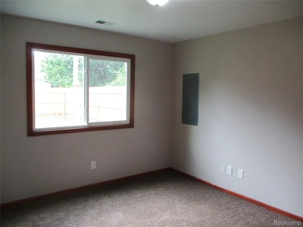 23777 Piper Avenue Eastpointe City MI 48021