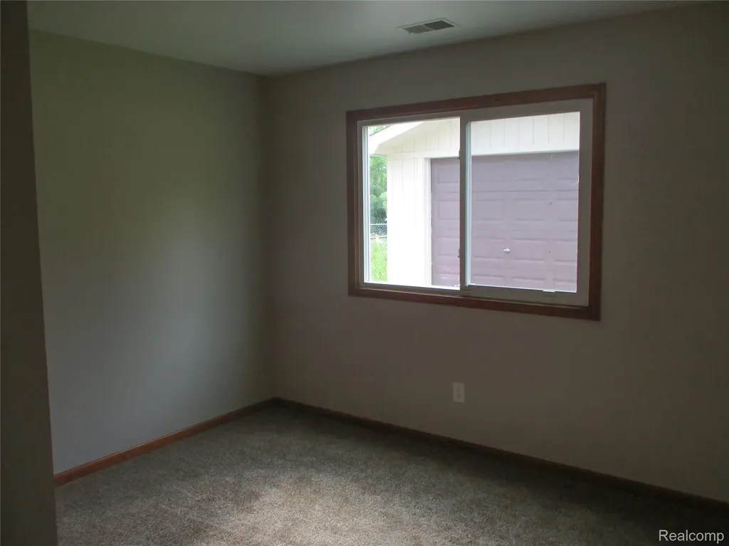 23777 Piper Avenue Eastpointe City MI 48021