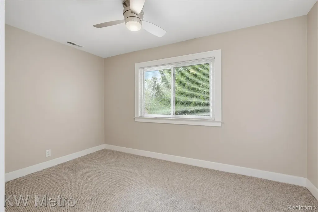 634 E Lewiston Avenue Ferndale City MI 48220