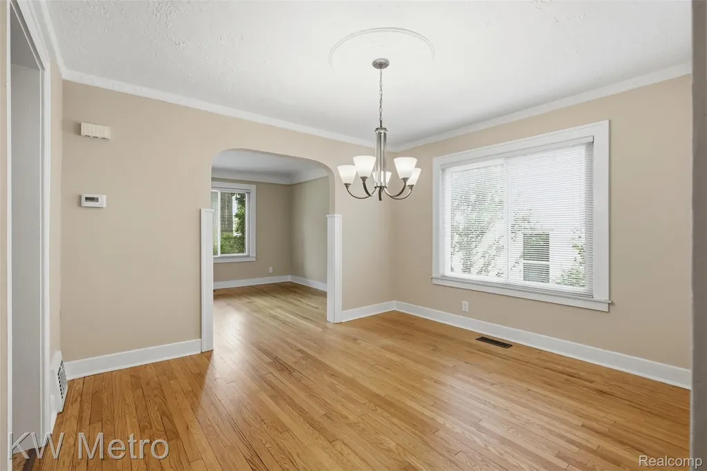 634 E Lewiston Avenue Ferndale City MI 48220