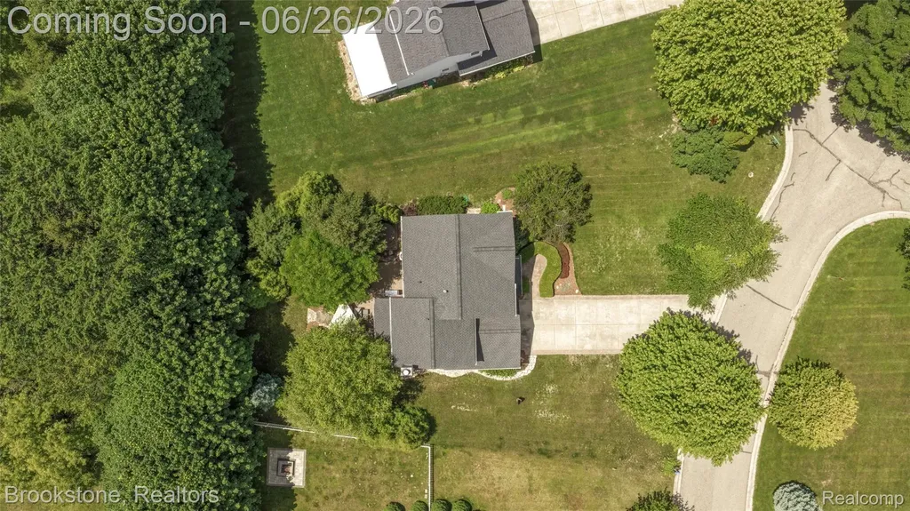 5017 Leyland Drive Independence Charter Township MI 48348