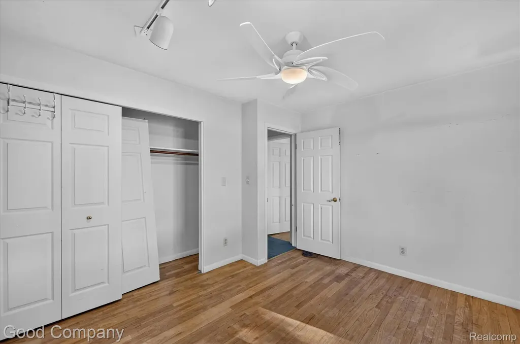 3161 Jackson Boulevard Highland Charter Township MI 48356
