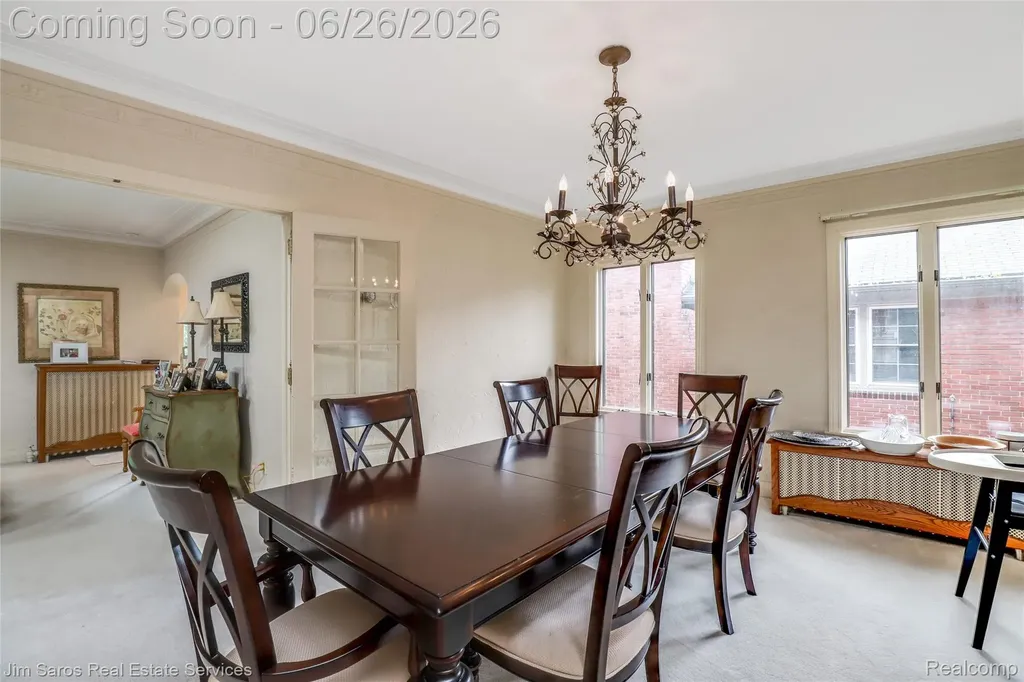 764 Harcourt Road Grosse Pointe Park City MI 48230