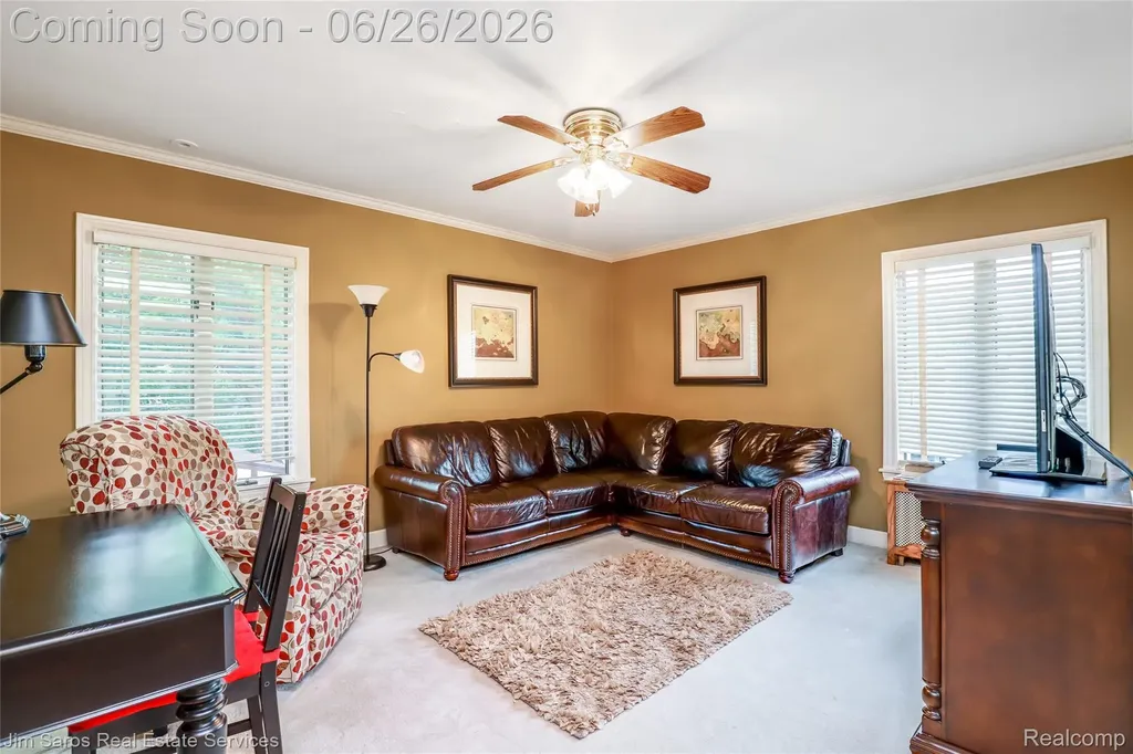 764 Harcourt Road Grosse Pointe Park City MI 48230