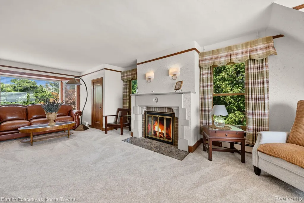 8308 Lakeshore Burtchville Township MI 48059