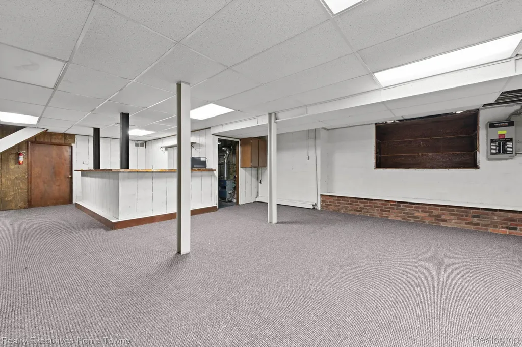 8308 Lakeshore Burtchville Township MI 48059